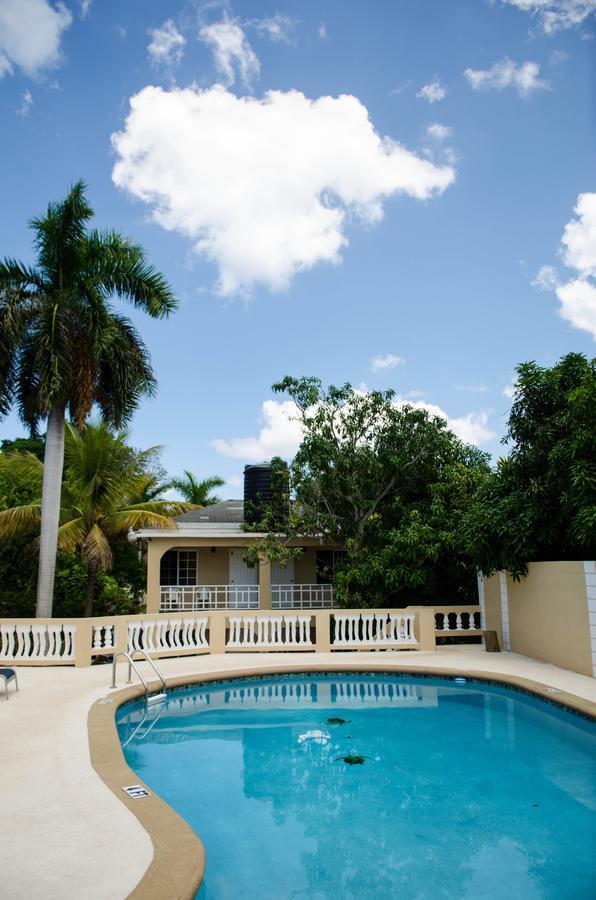 Paradise On The Rocks Negril Exterior photo